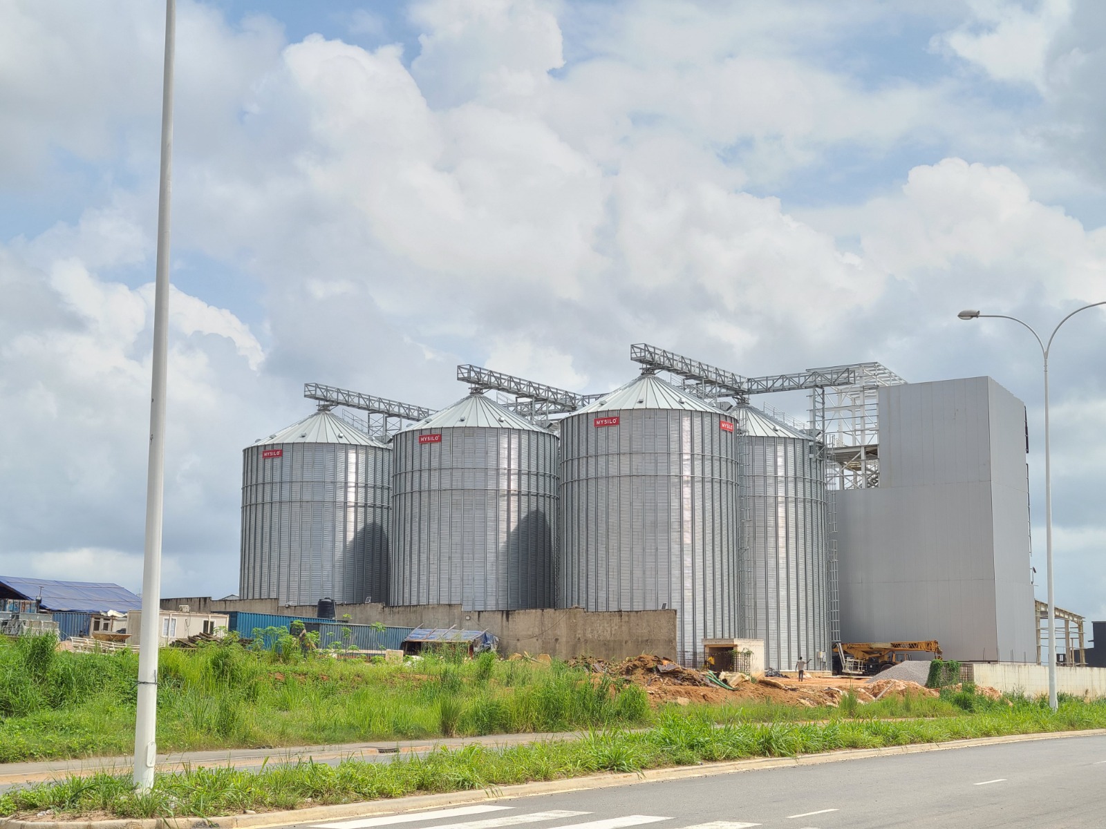 Akoupé‑Zeudji PK24 : le nouveau poumon industriel de la Côte d’Ivoire