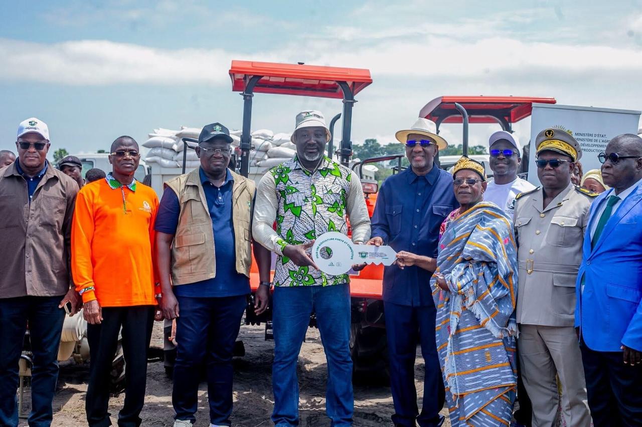 Subiakro : Dr Diarrassouba dote les riziculteurs de 300 millions f cfa d'intrants et d'équipements