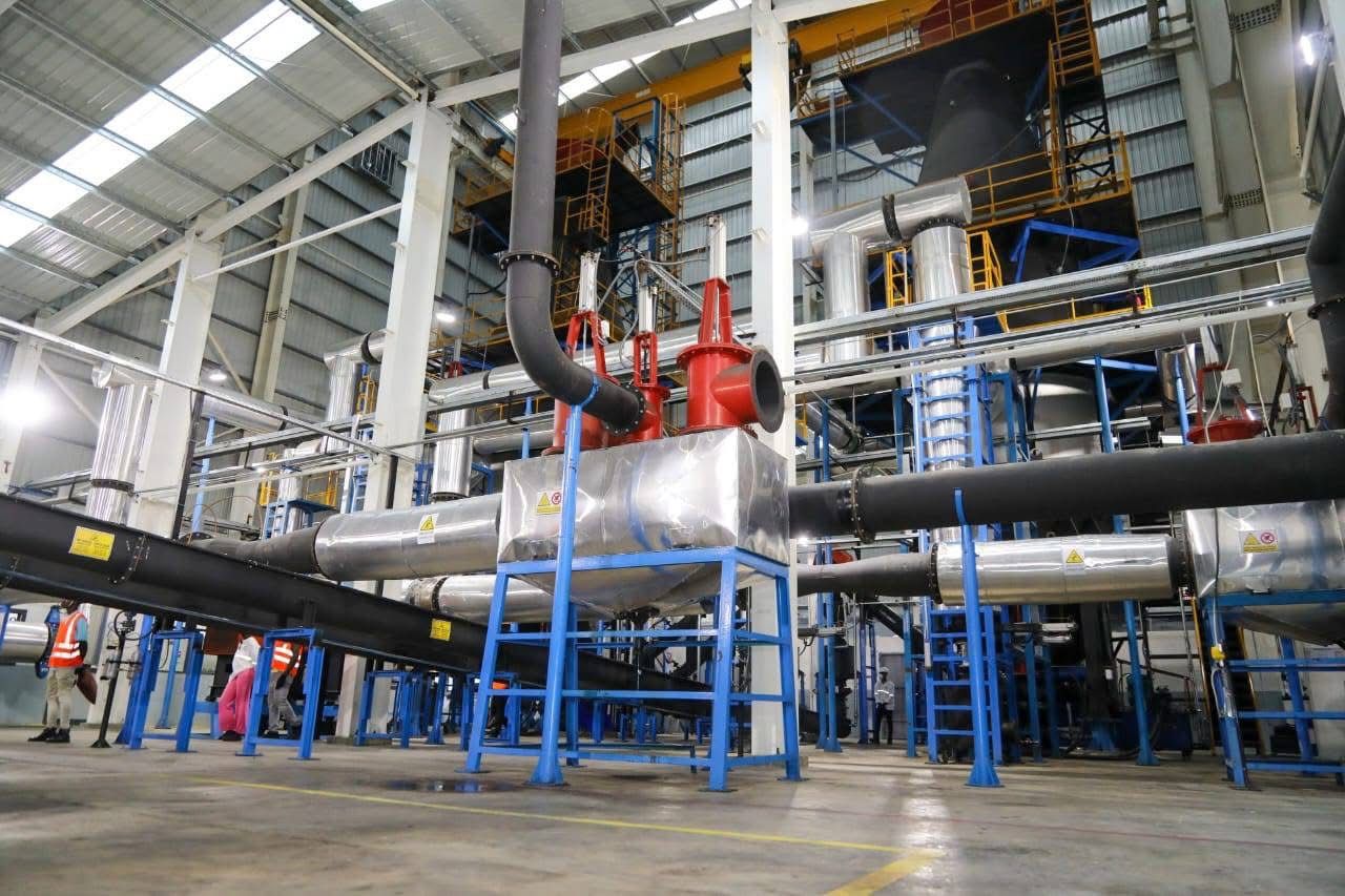 Une image de l’intérieur de la nouvelle usine de Biochar en Côte d’Ivoire, Zone industrielle PK 31 à Attinguié